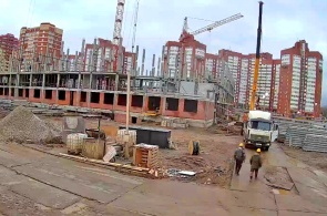 Kholmogorskaya、2zhの学校の建設。 パーマ-カラー-パーマ-カラー-パーマ