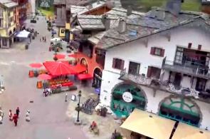 Arc 村 1950. Les Arcs ウェブカメラ オンライン