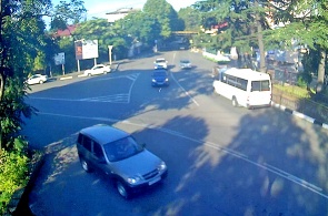 コムソモリスカヤ通りの交差点。 ウェブカメラ トゥアプセ