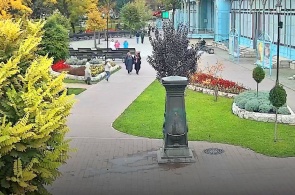 公園の花の庭の源。 Pyatigorskウェブカメラ