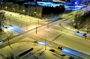 Yubileynaya と Primorsky Boulevards の交差点。 ウェブカメラ