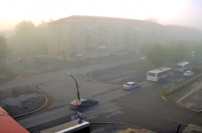 Vatutin-Volodarsky交差点。 ペルヴォウラリスクのウェブカメラ