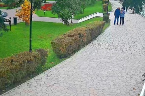 公園の花の庭の路地。 Pyatigorskウェブカメラ