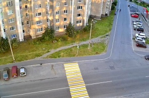 ミラ通り交差点。 ムルマンスクのウェブカメラ
