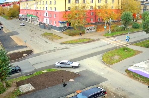 トルブニコフとヘルツェンの交差点。 ペルヴォウラリスクのウェブカメラ