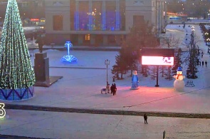コムソモリスカヤ広場。 ウェブカメラ オルスク